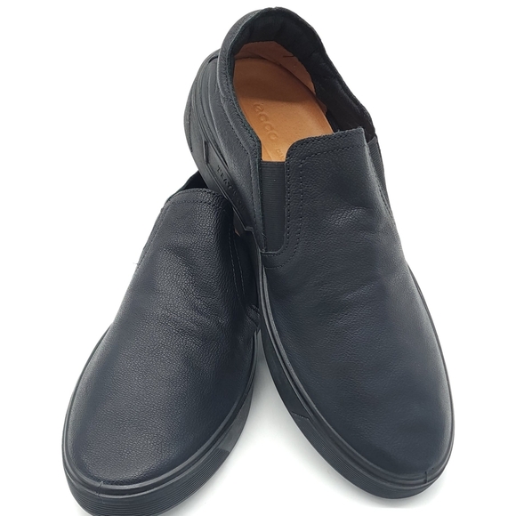 Men's Black Slip-On Shoes